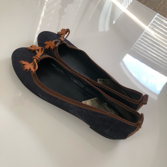 Authentic DSQUARED2 Ballet Flats - Picture 1 of 3